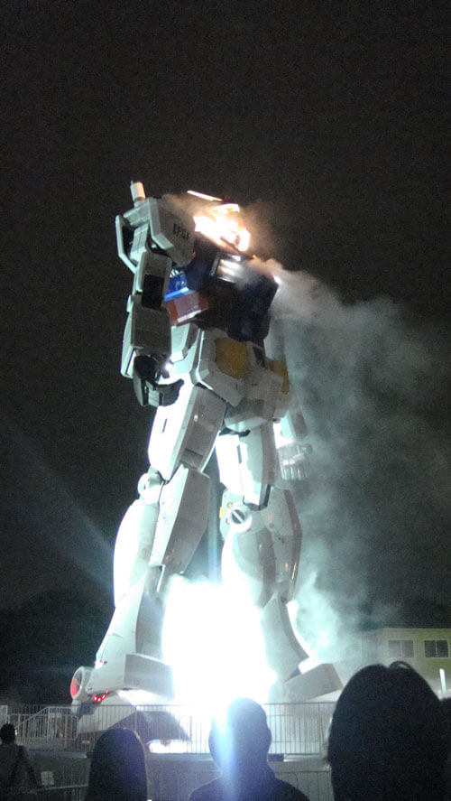 等身大(1/1) RX-78-2 ガンダム スモーク