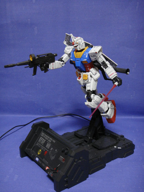 RX-78-2 ガンダム携帯 カタパルト充電器